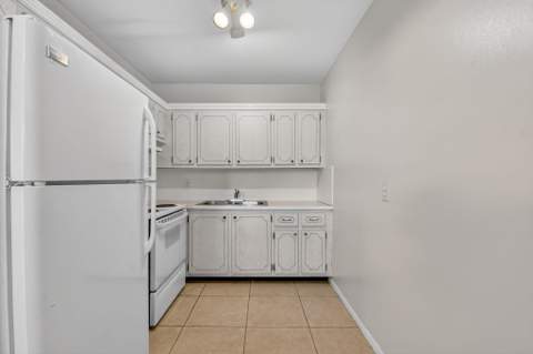 162 Easthampton G, West Palm Beach FL - photo 7 of 34