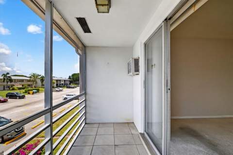 162 Easthampton G, West Palm Beach FL - photo 15 of 34