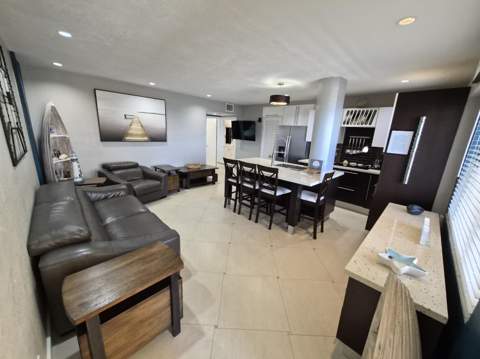 1815 N Surf Road #503, Hollywood FL - photo 8 of 38