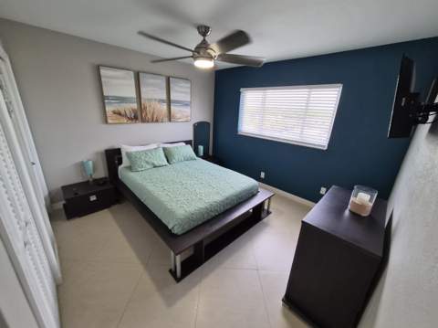 1815 N Surf Road #503, Hollywood FL - photo 11 of 38