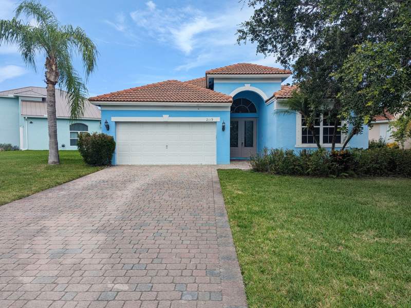 3 bedroom Single Family Residence at 2119 NW Marsh Rabbit Lane, Pineapple Plantation, Jensen Beach — photo 2