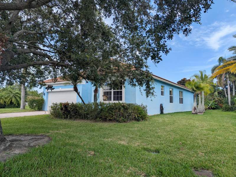 3 bedroom Single Family Residence at 2119 NW Marsh Rabbit Lane, Pineapple Plantation, Jensen Beach — photo 3