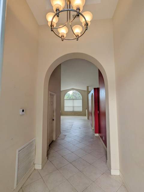 2119 NW Marsh Rabbit Lane, Jensen Beach FL - photo 9 of 24