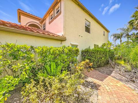 11251 SW Springtree Terrace, Port St. Lucie FL - photo 6 of 130