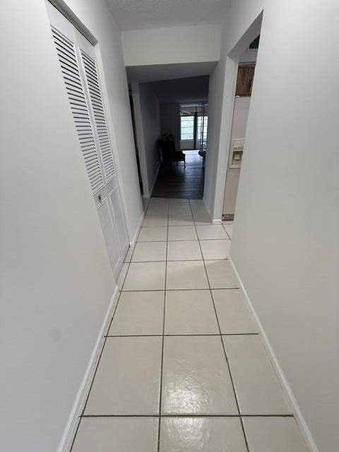 2 bedroom Condominium at 7210 Lake Cir Drive #401, Palm Lakes Condo, Margate — photo 4