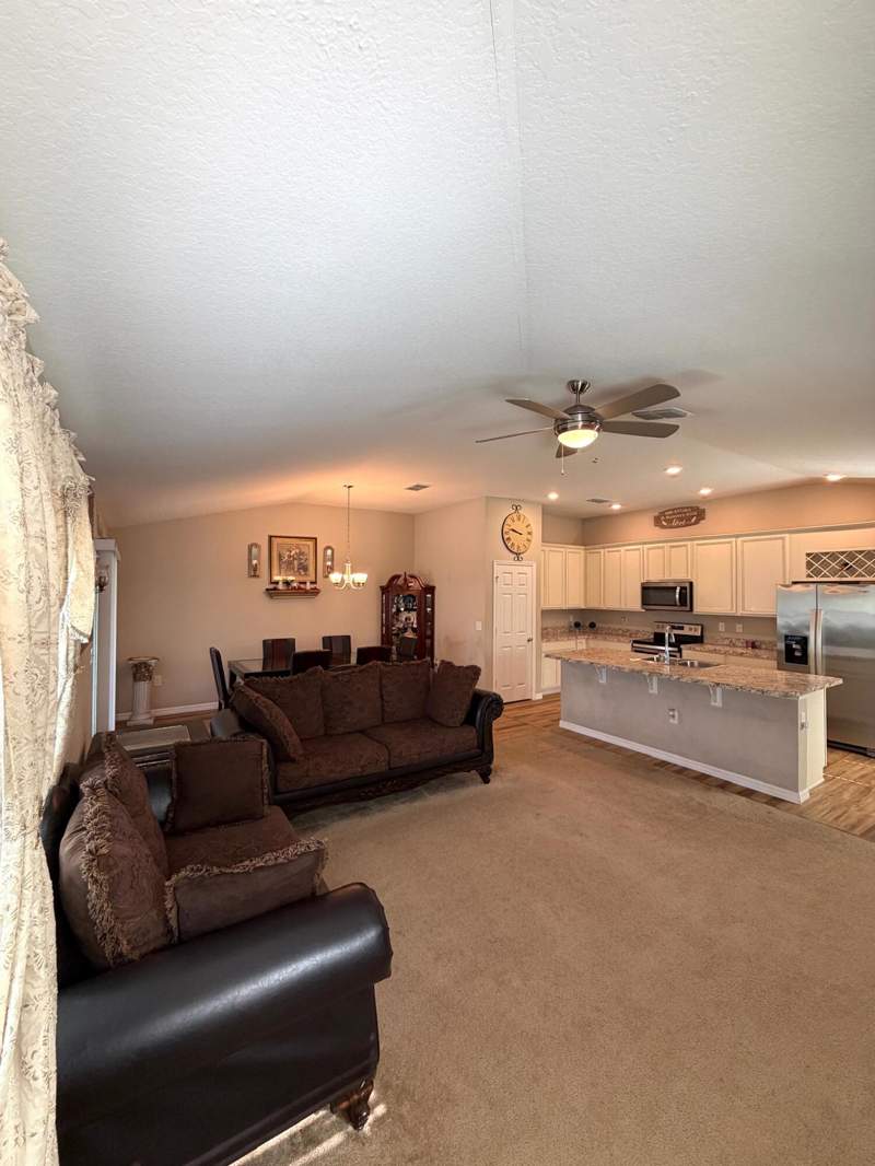 3 bedroom Single Family Residence at 5670 NW Pine Trail Circle, Pine Trace Third Replat, Port St. Lucie — photo 4