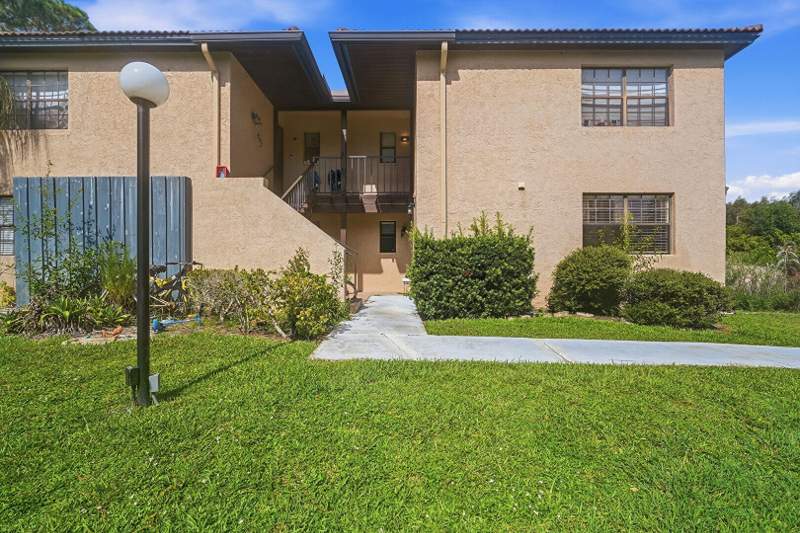 2 bedroom Condominium at 2480 SE Garden Terrace #507, Seagrass Condominium — photo 2