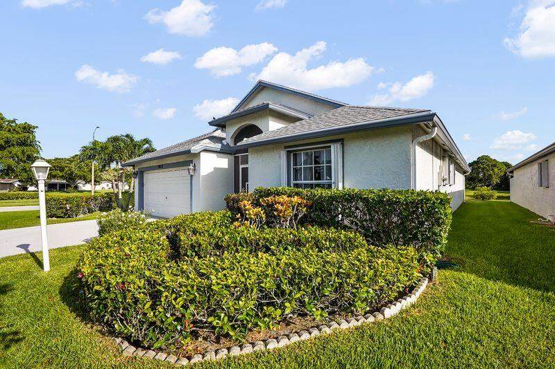 3 bedroom Single Family Residence at 5025 Robino Circle, Cypress Lakes 12, West Palm Beach — photo 2