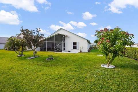 5025 Robino Circle, West Palm Beach FL - photo 10 of 18