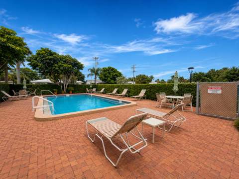 2400 NE 10th Street #205, Pompano Beach FL - photo 11 of 15