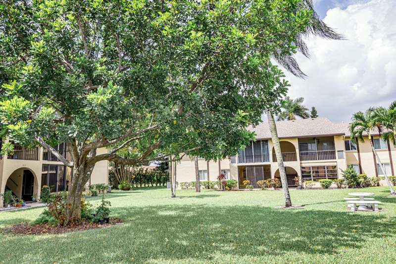 2 bedroom Condominium at 311 Pine Ridge Circle #B-1, Pine Ridge III Condo, Greenacres — photo 5