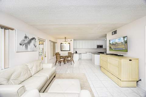311 Pine Ridge Circle #B-1, Greenacres FL - photo 14 of 32