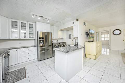 311 Pine Ridge Circle #B-1, Greenacres FL - photo 20 of 32