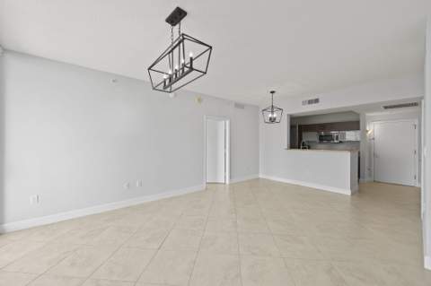 550 Okeechobee Boulevard #1609, West Palm Beach FL - photo 9 of 56