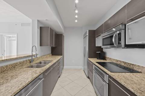 550 Okeechobee Boulevard #1609, West Palm Beach FL - photo 11 of 56