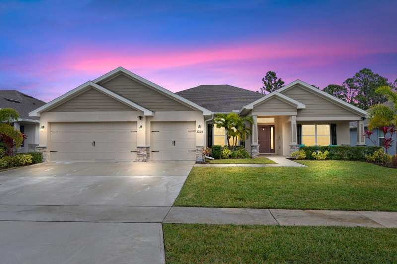 4 bedroom Single Family Residence at 8324 Amalfi Circle, Waterstone Phase Three, Fort Pierce — photo 1