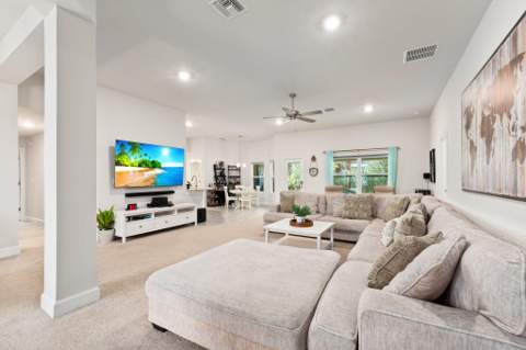 8324 Amalfi Circle, Fort Pierce FL - photo 19 of 65