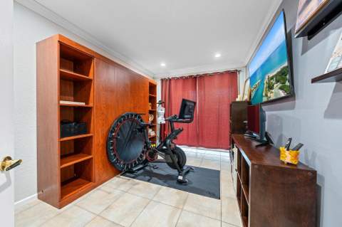 1267 Gembrook Court, Royal Palm Beach FL - photo 19 of 40