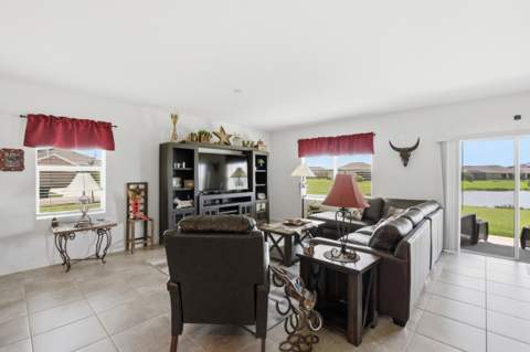 3300 Homestead Drive, Fort Pierce FL - photo 10 of 46
