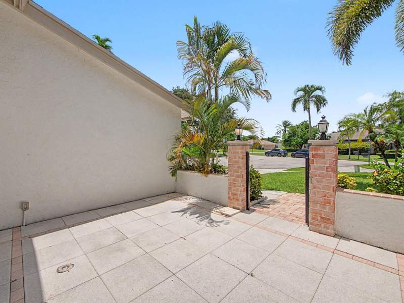 3 bedroom Single Family Residence at 21521 Sassafras Road, Amberwoods Of Boca 2nd Add, Boca Raton — photo 4
