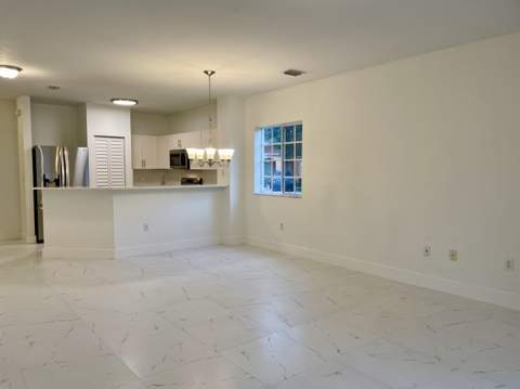 4987 SE Mariner Garden Circle, Stuart FL - photo 6 of 20