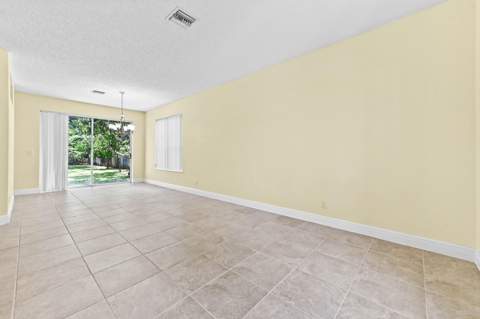 7570 Prescott Lane, Lake Worth FL - photo 6 of 51