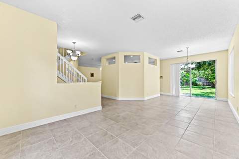 7570 Prescott Lane, Lake Worth FL - photo 7 of 51