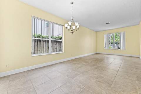 7570 Prescott Lane, Lake Worth FL - photo 9 of 51