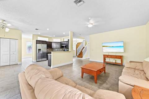 7570 Prescott Lane, Lake Worth FL - photo 17 of 51