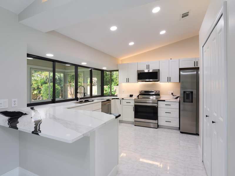 3 bedroom Single Family Residence at 672 SW Ewing Avenue, Port St Lucie, Port St. Lucie — photo 1