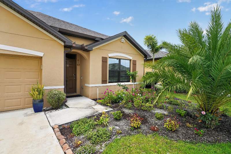 4 bedroom Single Family Residence at 6282 NW Regent Street, THE PRESERVE AT ST. ANDREWS PHASE 2, Port St. Lucie — photo 2
