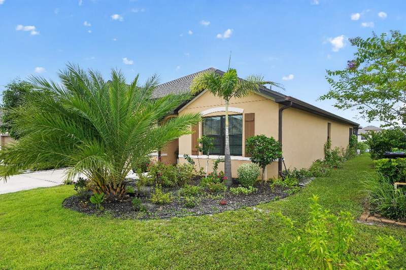 4 bedroom Single Family Residence at 6282 NW Regent Street, THE PRESERVE AT ST. ANDREWS PHASE 2, Port St. Lucie — photo 3