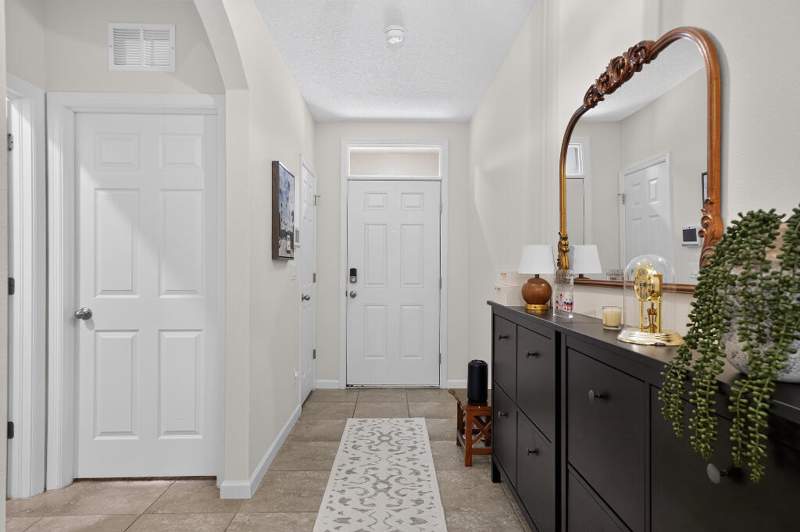 4 bedroom Single Family Residence at 6282 NW Regent Street, THE PRESERVE AT ST. ANDREWS PHASE 2, Port St. Lucie — photo 4