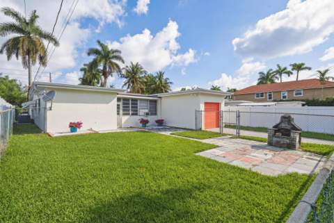 1114 Johnson Street, Hollywood FL - photo 19 of 20