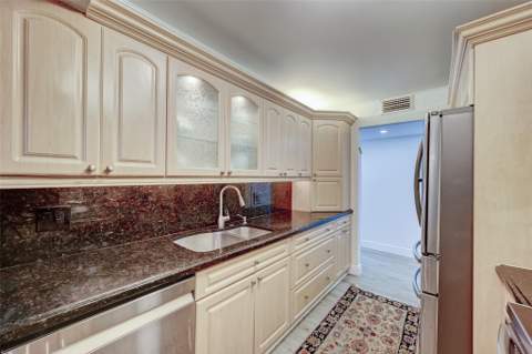 300 Three Islands Boulevard #101, Hallandale Beach FL - photo 16 of 68