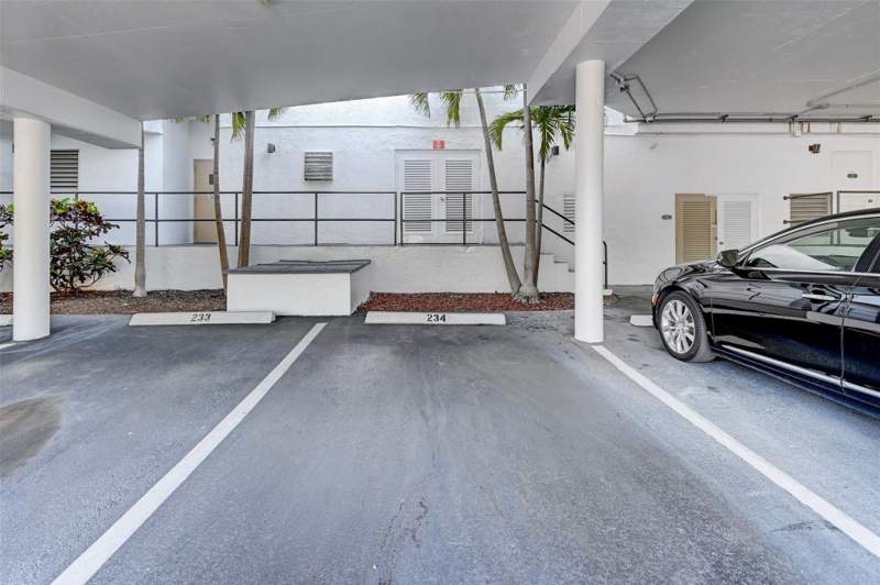 3 bedroom Condominium at 300 Three Islands Boulevard #101, Anchor Bay Club Condo, Hallandale Beach — photo 2