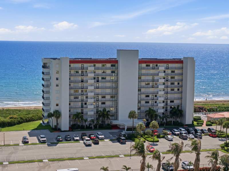 2 bedroom Condominium at 9400 S Ocean Drive #208, Ocean Towers, Jensen Beach — photo 3