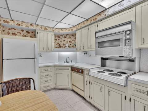 3300 NE 36th Street #516, Fort Lauderdale FL - photo 12 of 42