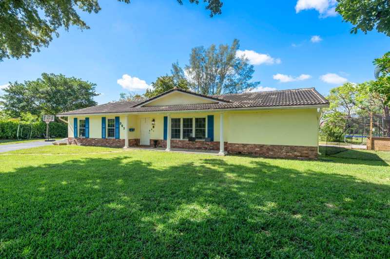 4 bedroom Single Family Residence at 3671 NW 98th Terrace, Clusters Coral Springs, Coral Springs — photo 1
