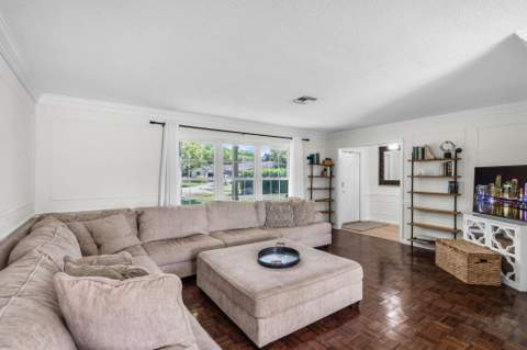 3671 NW 98th Terrace, Coral Springs FL - photo 8 of 48