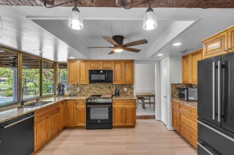 3671 NW 98th Terrace, Coral Springs FL - photo 11 of 48