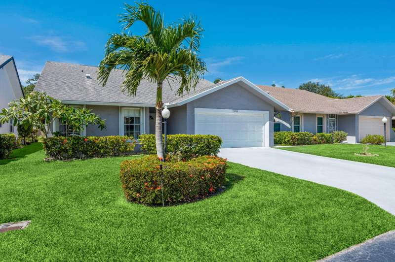 2 bedroom Single Family Residence at 5256 Tiffany Anne Circle, Cypress Lakes 10, West Palm Beach — photo 3