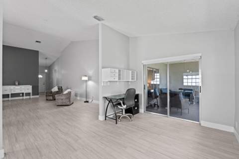 5256 Tiffany Anne Circle, West Palm Beach FL - photo 19 of 72