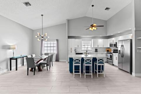 5256 Tiffany Anne Circle, West Palm Beach FL - photo 12 of 72