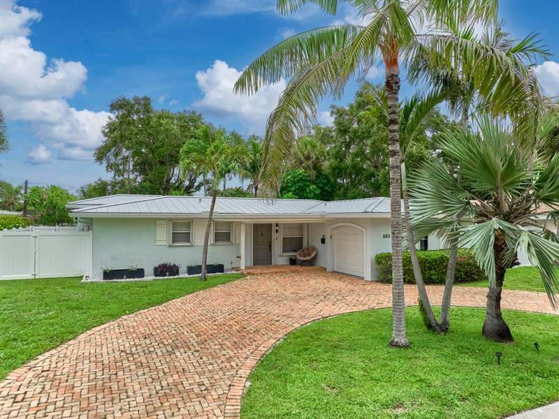 3 bedroom Single Family Residence at 683 SW 2nd Street, Royal Oak Hills 1st Sec, Boca Raton — photo 3