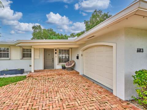 683 SW 2nd Street, Boca Raton FL - photo 9 of 48