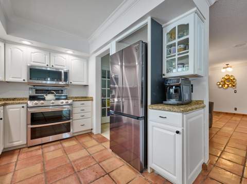 683 SW 2nd Street, Boca Raton FL - photo 24 of 48