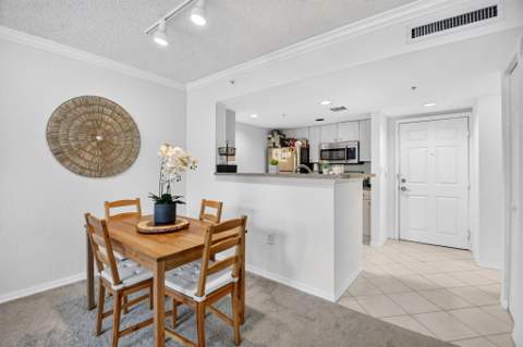 1801 N Flagler Drive #727, West Palm Beach FL - photo 8 of 38