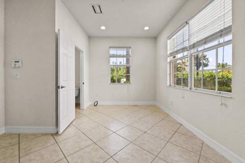 131 Harbors Way, Boynton Beach FL - photo 10 of 38