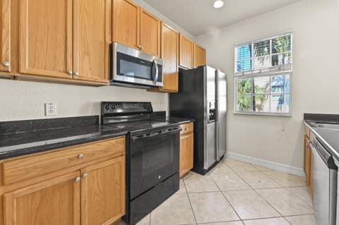 131 Harbors Way, Boynton Beach FL - photo 14 of 38